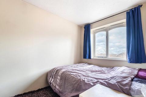 Studio for sale, Telegraph Place, London, E14