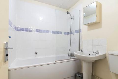 Studio for sale, Telegraph Place, London, E14