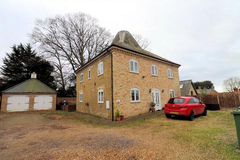 4 bedroom detached house to rent, Whittington Hill, Whittington PE33