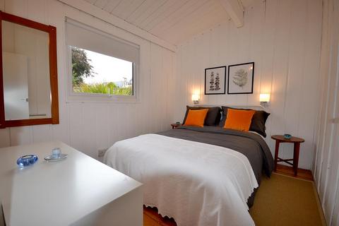 2 Achnacroibh Erray Road, Tobermory, Isle Of Mull, PA75 6PS