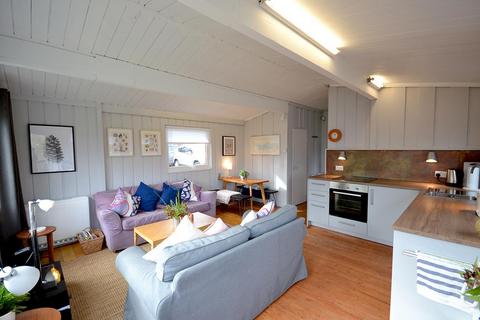 2 Achnacroibh Erray Road, Tobermory, Isle Of Mull, PA75 6PS
