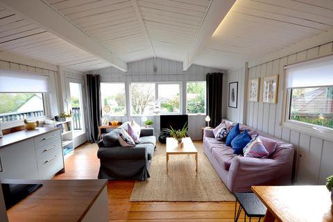 2 Achnacroibh Erray Road, Tobermory, Isle Of Mull, PA75 6PS