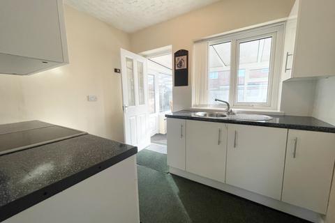 2 bedroom bungalow for sale, St. Chad Crescent, Bridlington, East Yorkshire, YO16