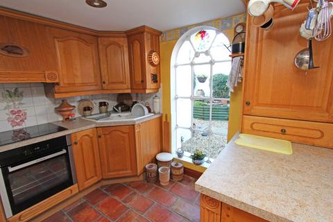 3 bedroom detached house for sale, Lyndhurst Road, Brockenhurst, Hampshire, SO42