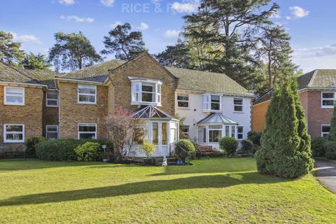 2 bedroom retirement property for sale, Hall Place Drive, Weybridge KT13