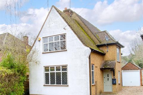 3 bedroom detached house for sale, Willow Way, Radlett, Hertfordshire, WD7