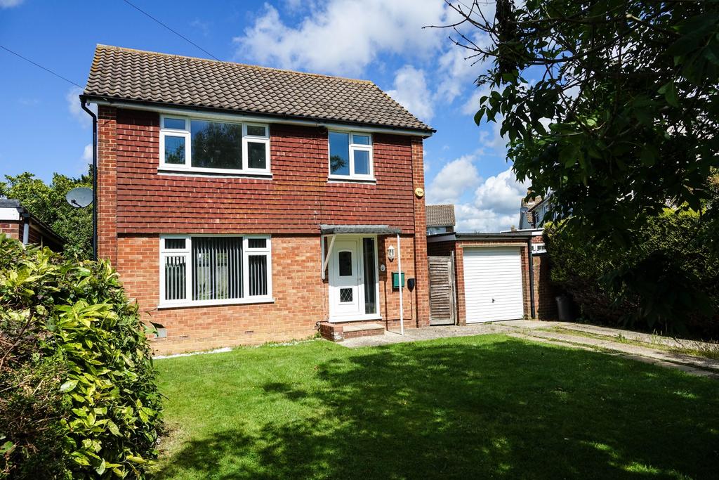 West Meads, Bognor Regis 3 bed detached house for sale £399,950