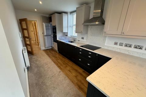 2 bedroom flat to rent, Brook Street, Ilkley, West Yorkshire, LS29