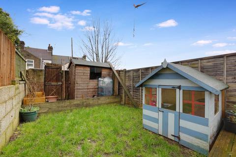 3 bedroom terraced house for sale, Macdonald Road, Gillingham