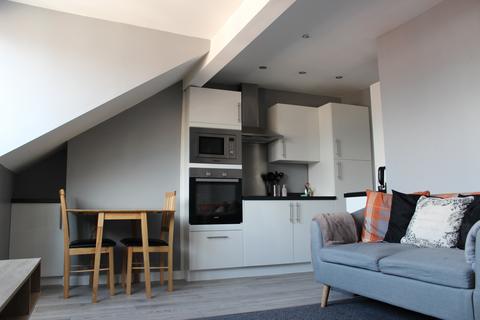 1 bedroom flat to rent - Roman Grove, Leeds LS8
