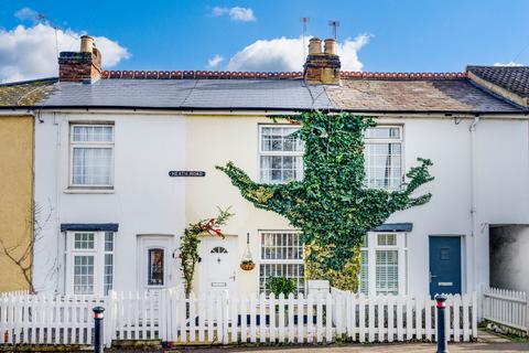 2 bedroom terraced house for sale - Heath Road, Weybridge, KT13