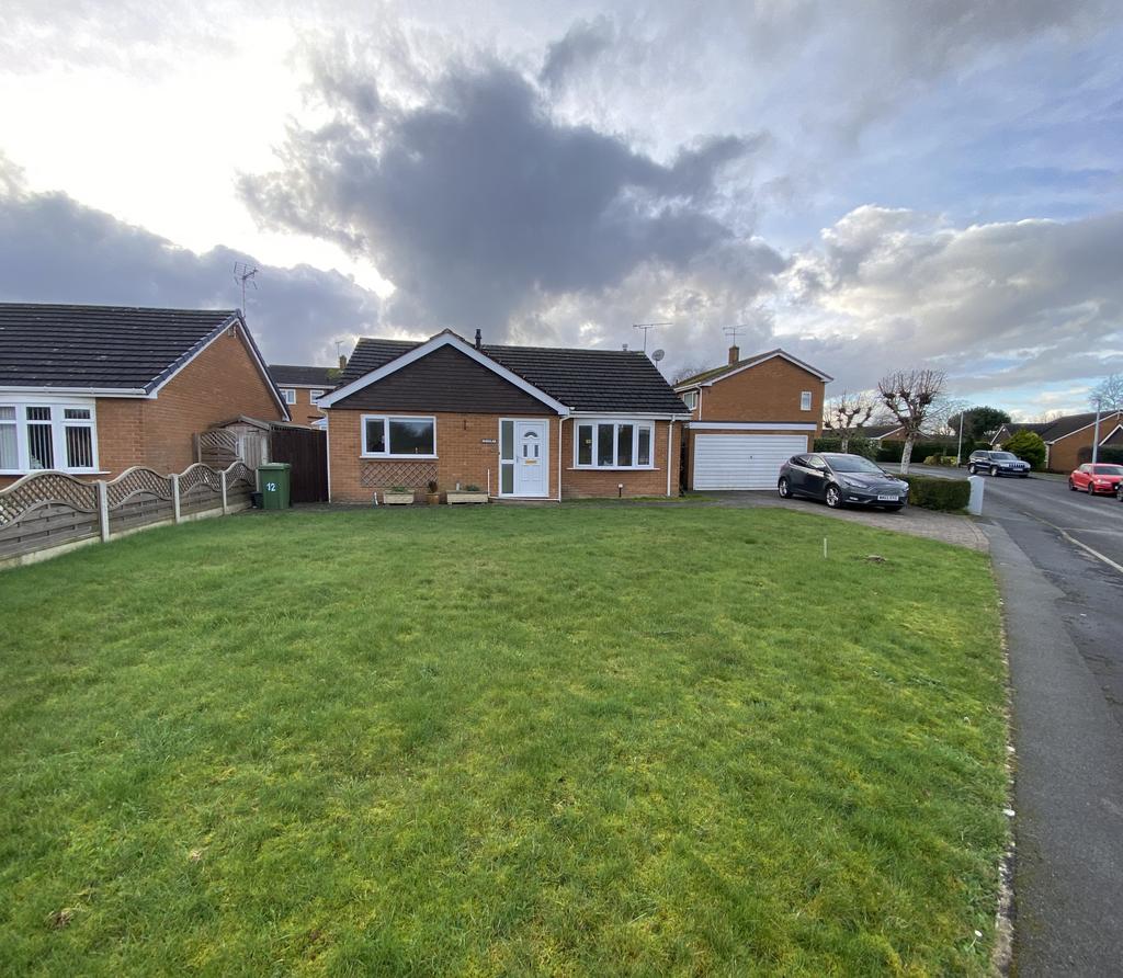 Ffordd Mailyn, Wrexham, LL13 3 bed detached bungalow for sale £280,000