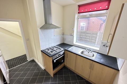 2 bedroom apartment to rent - Heathside Road, Manchester, M20