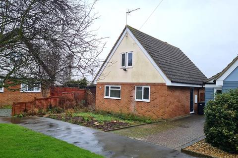 2 bedroom detached bungalow for sale, Northfield Road, Onehouse IP14