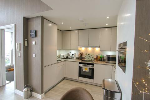 2 bedroom penthouse for sale, Broadway, Leigh-on-Sea, Essex, SS9