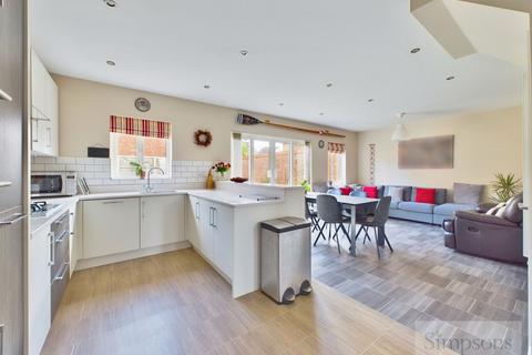 43 Asquith Park, Sutton Courtenay, Abingdon, OX14 4FL