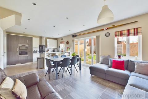 43 Asquith Park, Sutton Courtenay, Abingdon, OX14 4FL