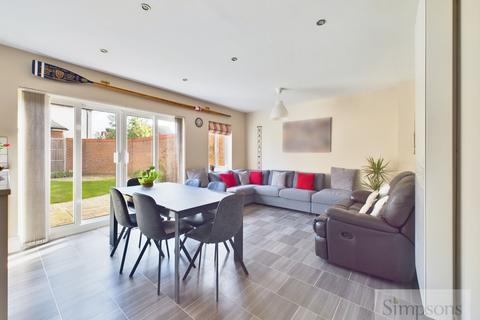 43 Asquith Park, Sutton Courtenay, Abingdon, OX14 4FL