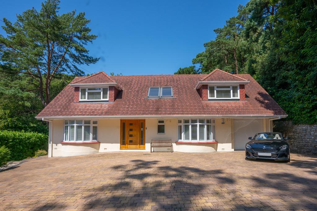 Lindsay Road, Branksome, Poole... 4 bed detached house for sale £