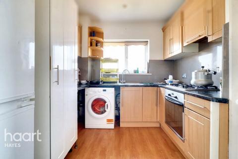 2 bedroom maisonette for sale, Bradenham Road, Hayes