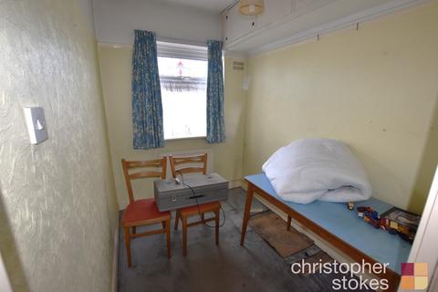 25 Felstead Road, Waltham Cross, EN8 7HB