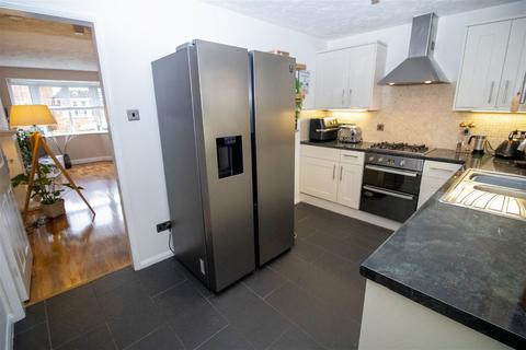 7 Aldershaws, Shirley, Solihull, B90 1SQ