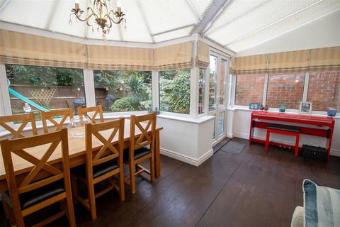 7 Aldershaws, Shirley, Solihull, B90 1SQ