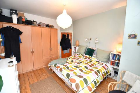 10 Rudyard Road, Salford, M6 7QN