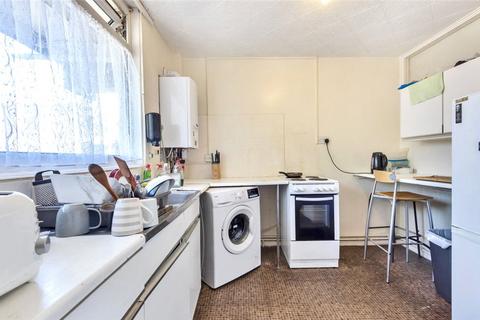 3 bedroom maisonette for sale, Ethnard Road, Peckham, London