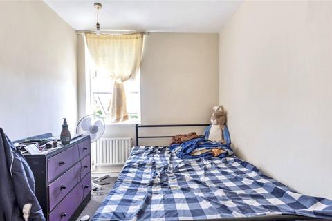 71 Ethnard Road, London, SE15 1SB
