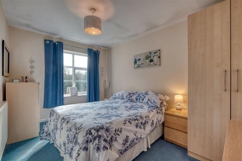 35 Britannia Close, Redditch, B98 7BN