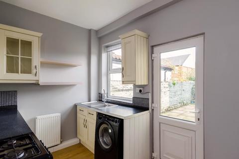 2 bedroom terraced house to rent, Carleton Street, Leeman Road, York, YO26