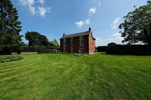 5 bedroom country house for sale, Corner House Farm, Bottom Green, Upper Broughton