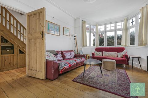 6 Cherry Tree Road, London, N2 9QL