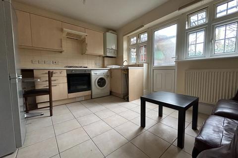 1 bedroom apartment to rent - Wolves Lane, London