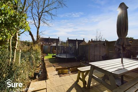 14 Flatfield Road, Hemel Hempstead, HP3 8EX