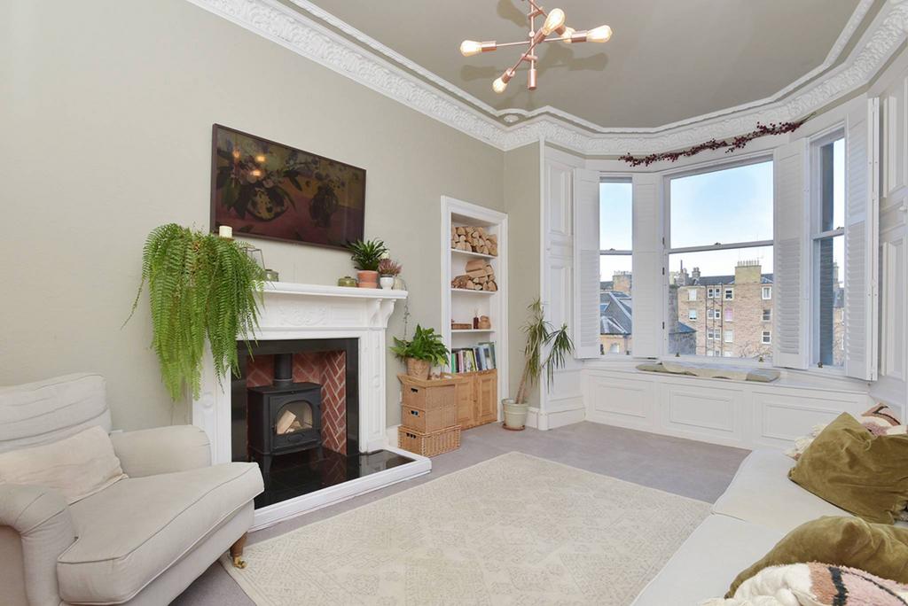 12/3 Viewforth Terrace, Bruntsfield, Edinburgh, EH10 4LH 2 bed flat for