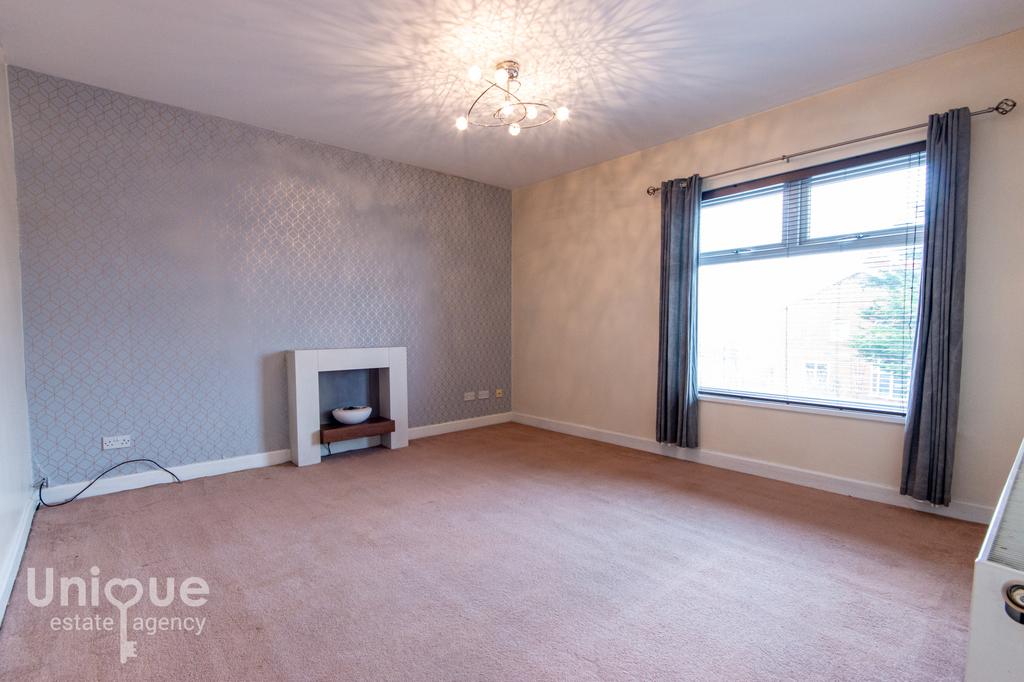 Balderstone, Marsh Road... 2 bed apartment for sale £109,950