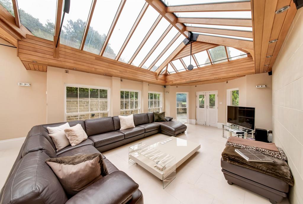 Family/garden room
