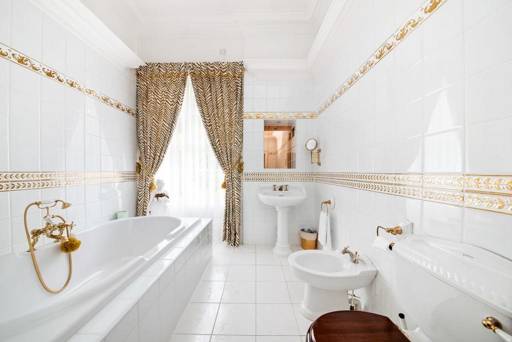En suite