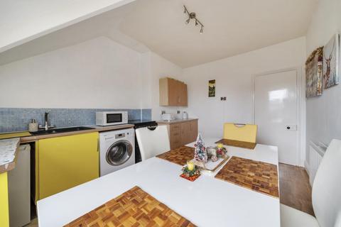 1 bedroom flat for sale, Beaufort,  Llandrindod Wells,  LD1