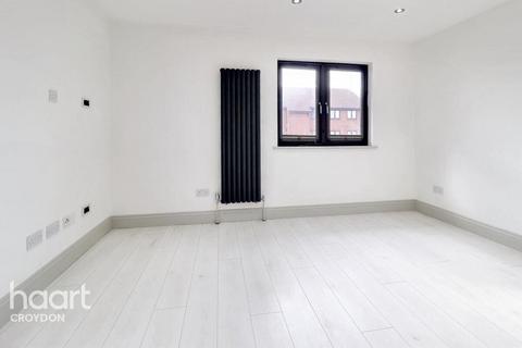 undefined, Handcroft Road, Croydon