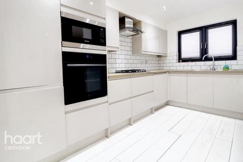 undefined, Handcroft Road, Croydon
