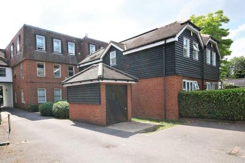 2 bedroom ground floor flat for sale, White Hart House, Colnbrook SL3