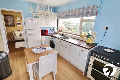 14 Erith Road, Belvedere, DA17 6EY
