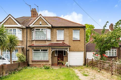 4 bedroom semi-detached house for sale, Hayes End Road, Hayes, Middlesex