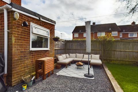 25 Bow Drive, Sherfield On Loddon, Hook, RG27 0EJ