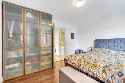 2 bedroom flat for sale, Clapham Park Road, London, SW4