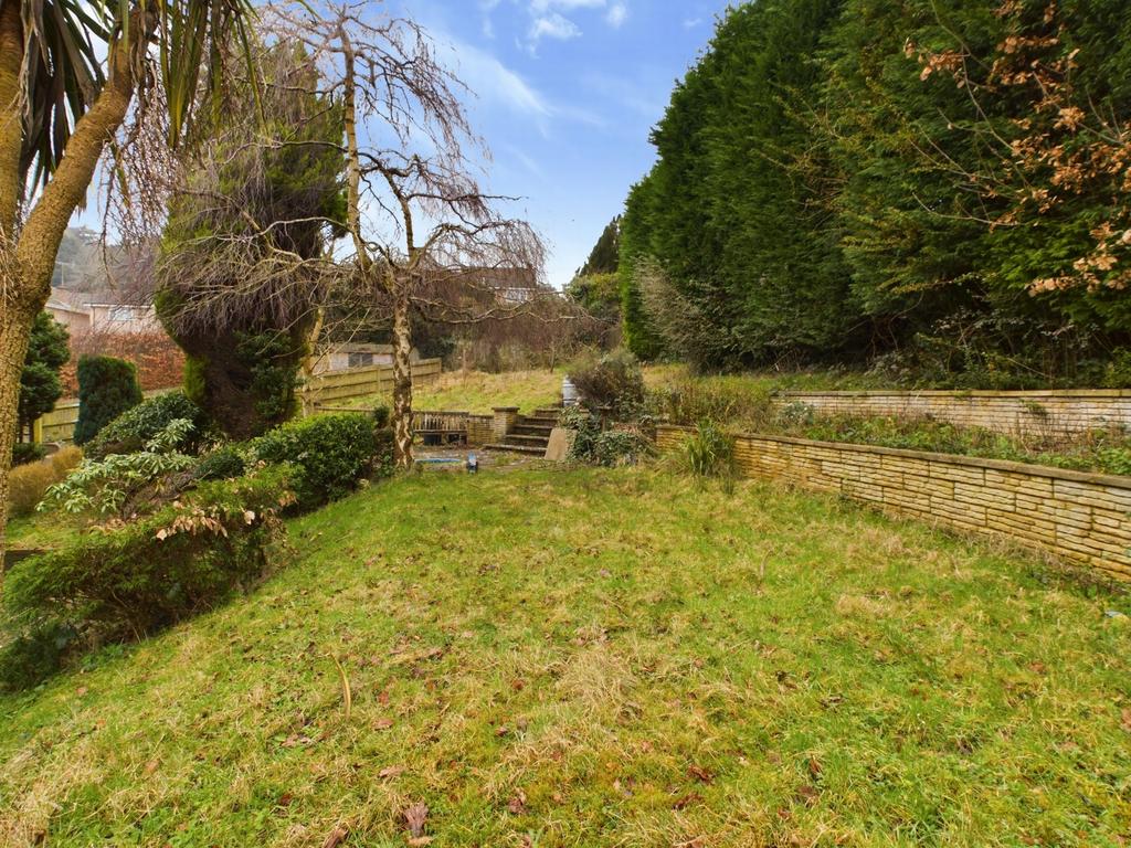Pembury Close, Haywards Heath, RH16 4 bed house for sale £550,000