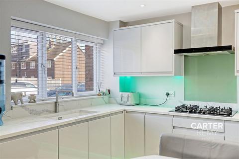 42 Bonnygate, Basildon, SS14 2QN